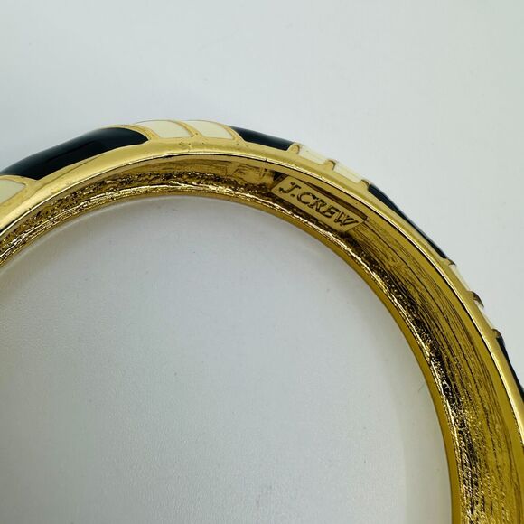 J. Crew Bangle Bracelet Black White Enamel Criss Cross Gold Tone .5" Wide - Picture 5 of 7